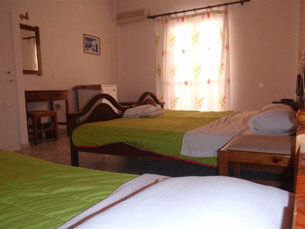 Anna'S Otel Karterados  Dış mekan fotoğraf