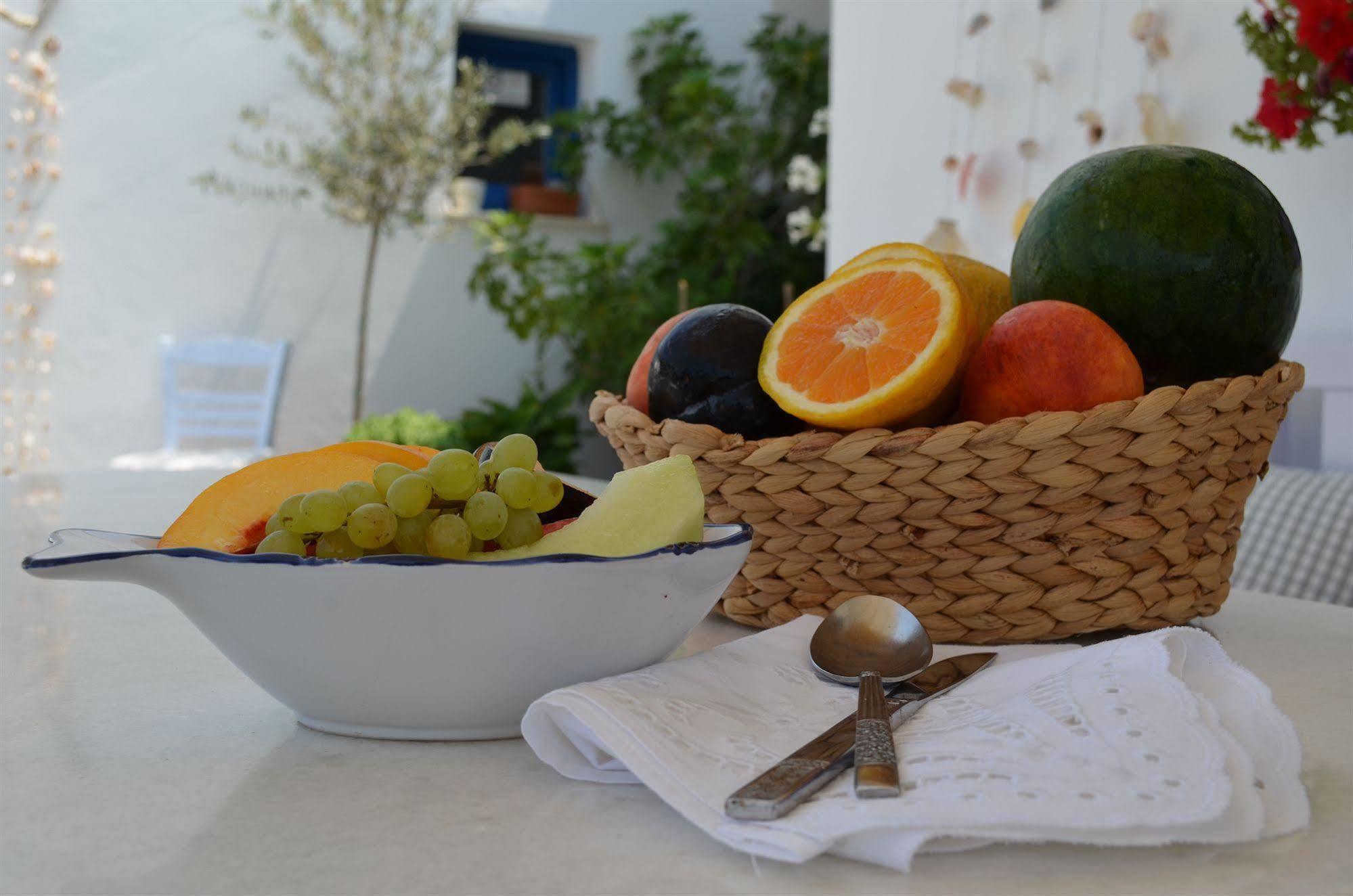 Anna'S Otel Karterados  Dış mekan fotoğraf