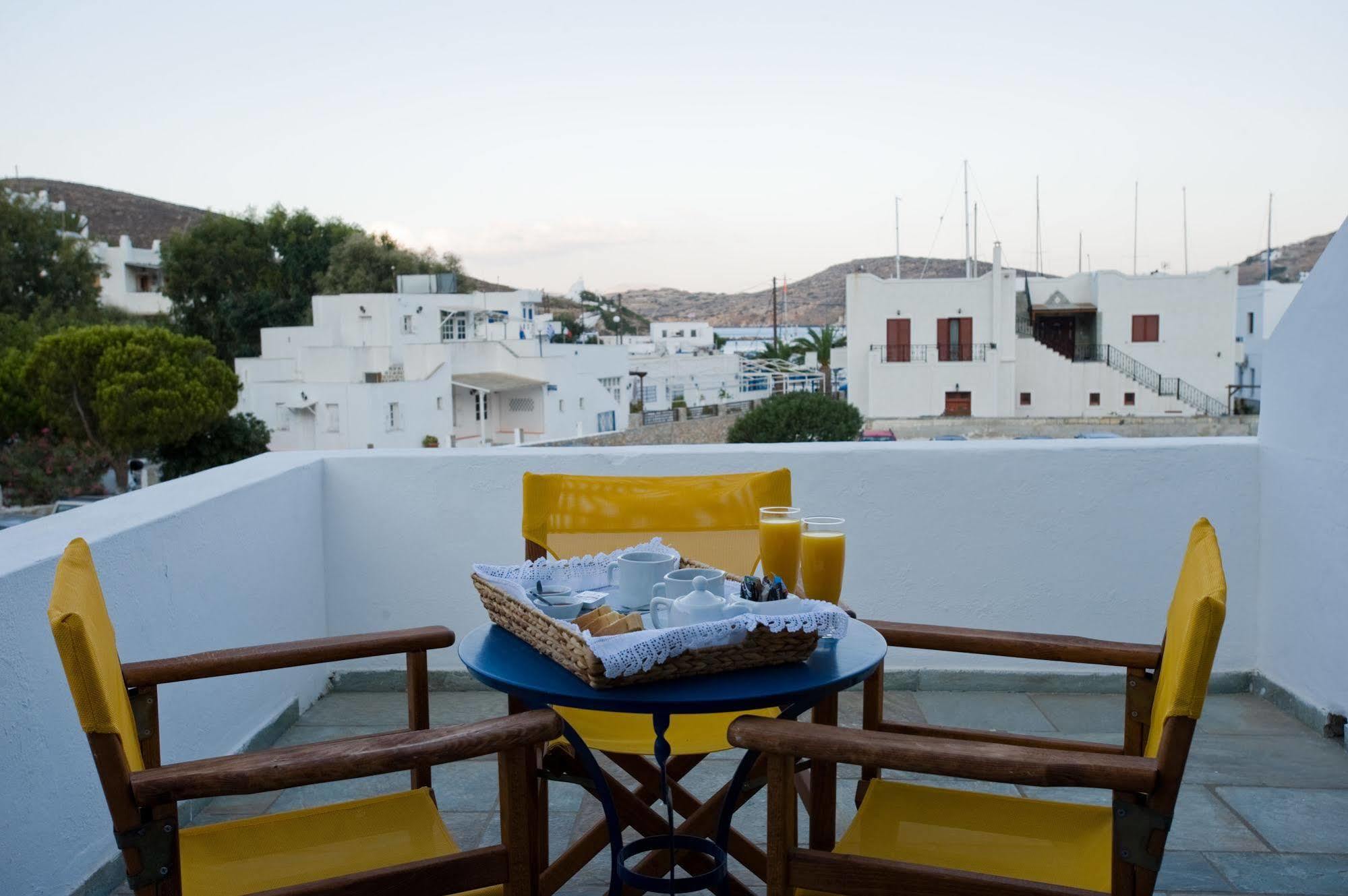 Anna'S Otel Karterados  Dış mekan fotoğraf